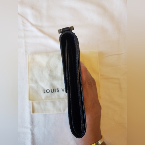 RARE Authentic Louis Vuitton Anouchka Monogram Textured Leather Wallet - Picture 5 of 13